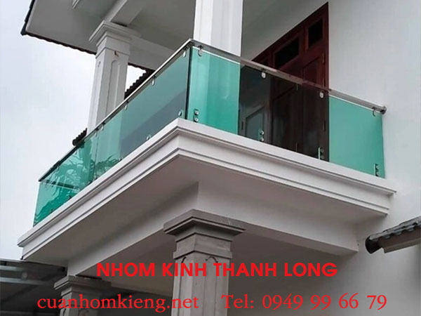 cắt kính cường lực quận 8